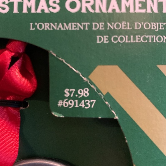 NWT Gloria Duchin Patriotic collectible Christmas ornament. 2 1/2” x 2 1/2” - Picture 3 of 5